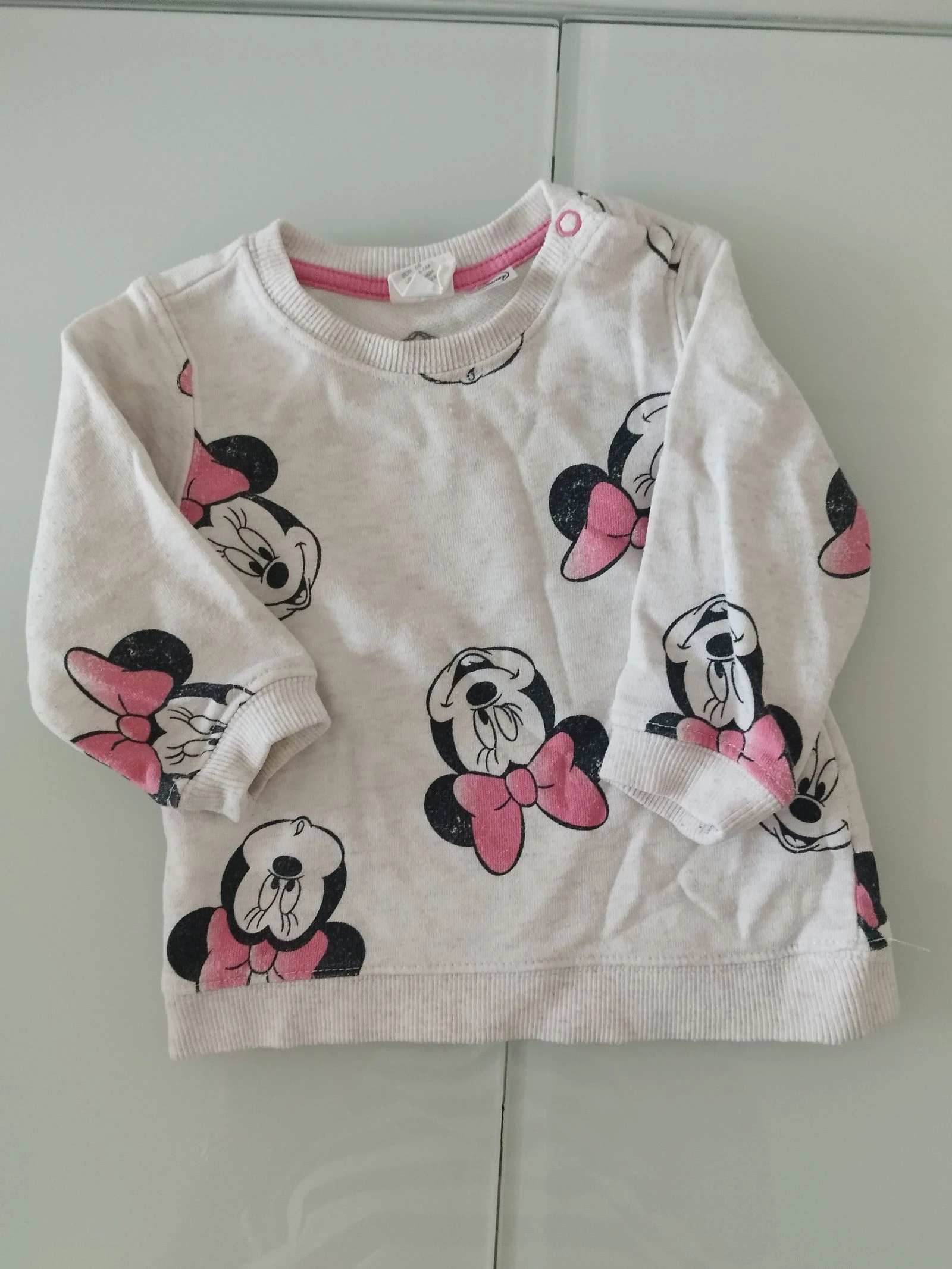 Conjunto de calça e moletom Minnie Mouse 4-6 meses H&M – photo 2